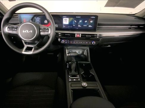 Certified 2025 Kia K5 LXS FWD image 15