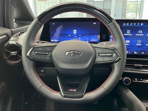 Certified 2024 Chevrolet Equinox EV RS image 20