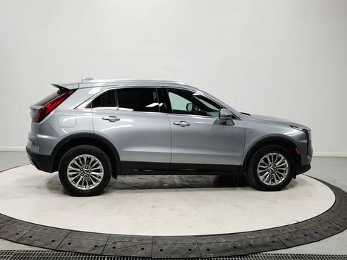 Used 2024 Cadillac XT4 Premium Luxury image 8