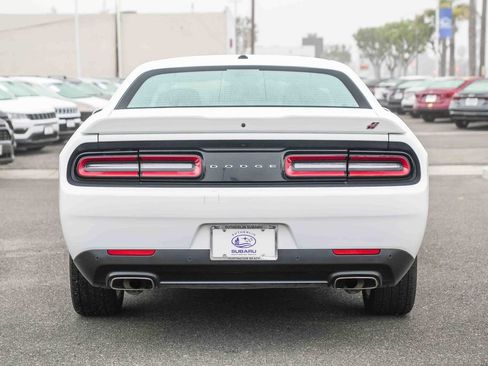 Used 2022 Dodge Challenger GT image 6