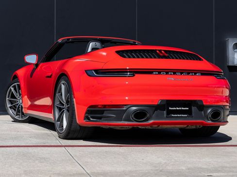 Certified 2020 Porsche 911 Carrera S image 3