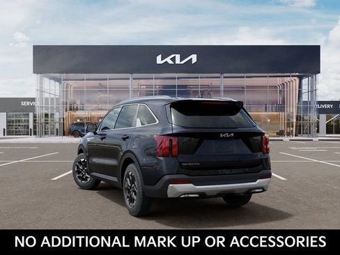 New 2026 Kia Sorento S FWD image 4