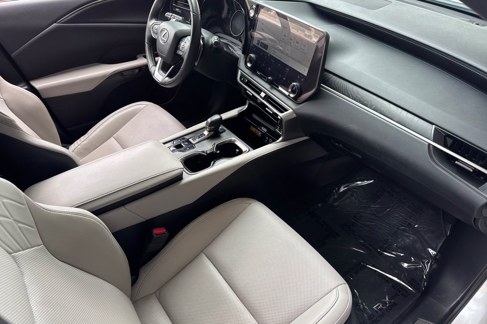 Used 2024 Lexus RX 350 Premium w/ Accessory Package (Z1) FWD image 34