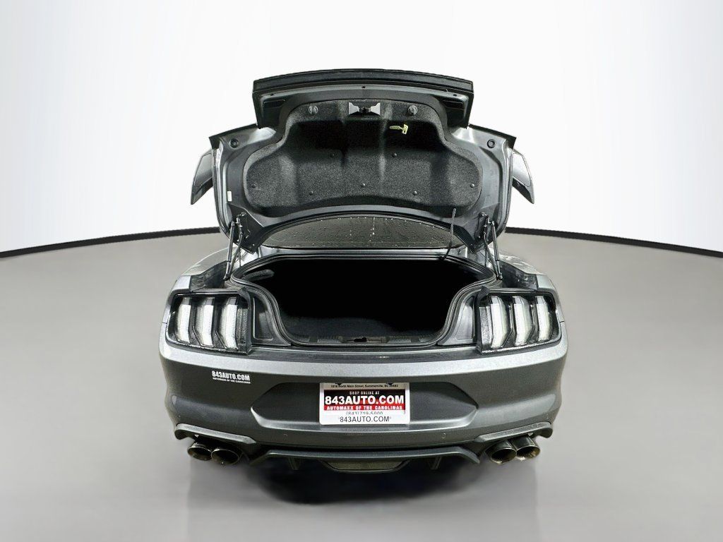 Used 2022 Ford Mustang GT Premium w/ GT Performance Package RWD image 36