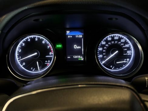 Used 2019 Toyota Camry LE w/ Convenience Package image 10