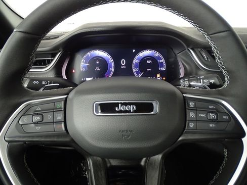 New 2025 Jeep Grand Cherokee Laredo image 20