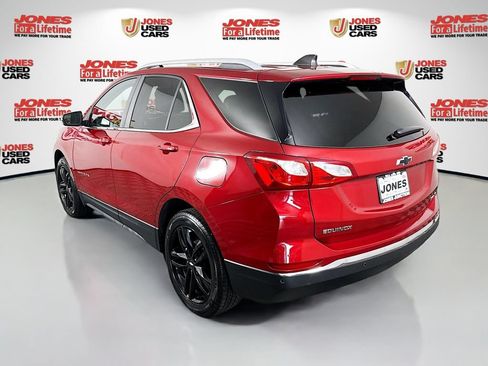 Used 2021 Chevrolet Equinox LT AWD/4WD image 2