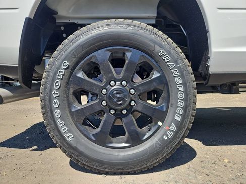 New 2026 RAM 2500 Big Horn AWD/4WD image 9