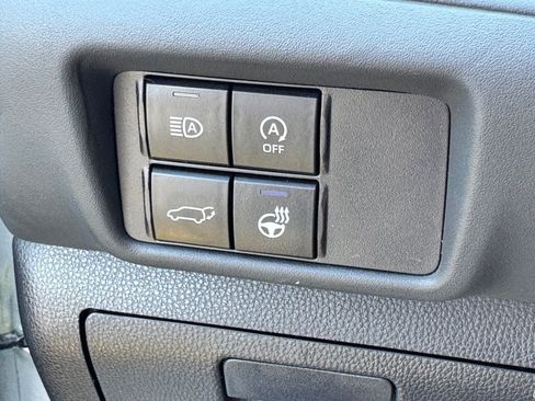 Used 2023 Toyota Highlander Limited AWD/4WD image 33
