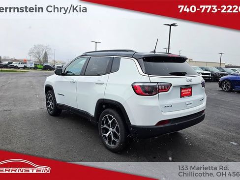 Used 2024 Jeep Compass Limited image 5