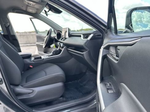 Used 2025 Toyota RAV4 LE image 29