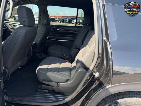 Used 2024 Chevrolet Traverse LT AWD/4WD image 23