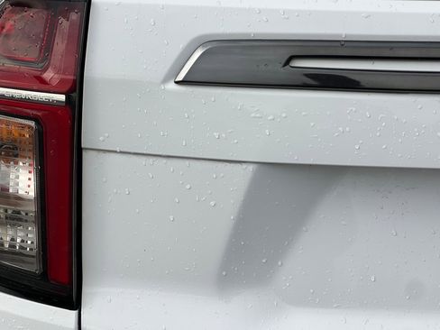 Used 2022 Chevrolet Suburban Z71 image 47