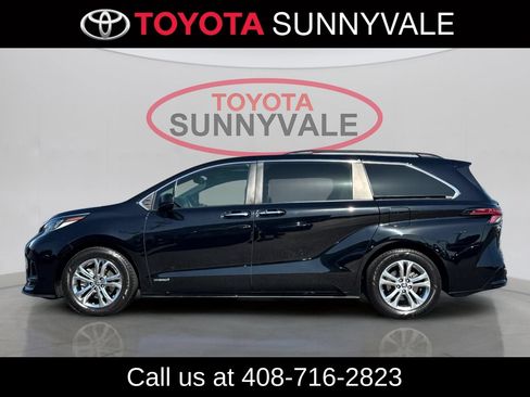 Certified 2021 Toyota Sienna XSE AWD/4WD image 7