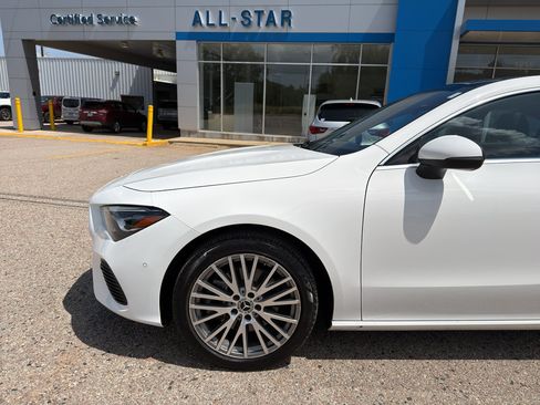 Used 2025 Mercedes-Benz CLA 250 image 3