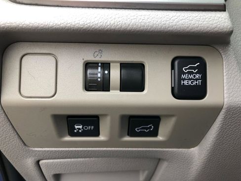 Used 2014 Subaru Forester 2.5i Touring image 27