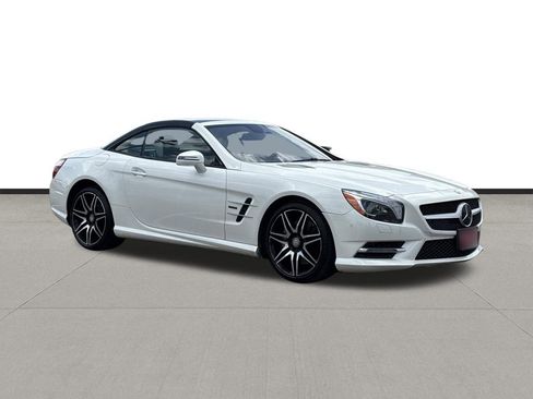 Used 2015 Mercedes-Benz SL 550 image 3