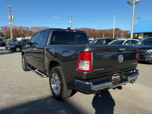 Used 2019 RAM 1500 Big Horn image 9
