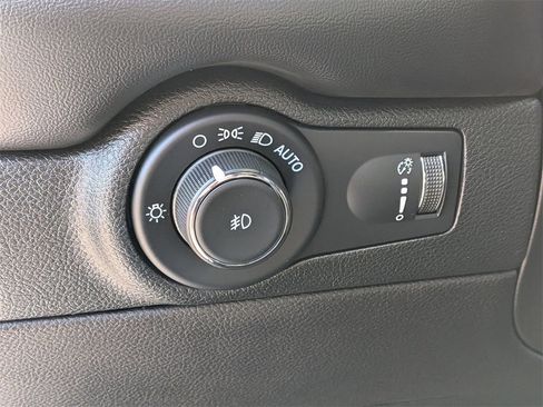 Used 2022 Dodge Durango GT image 15