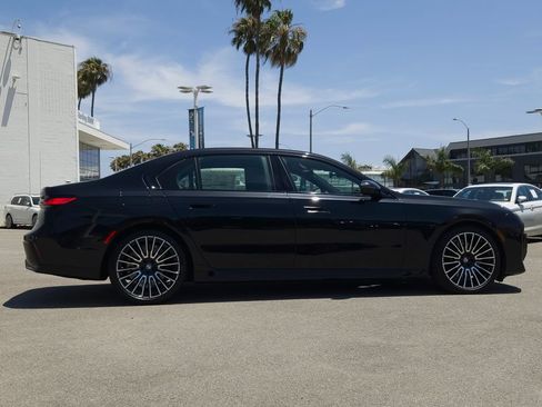 New 2026 BMW 740i xDrive AWD/4WD image 4