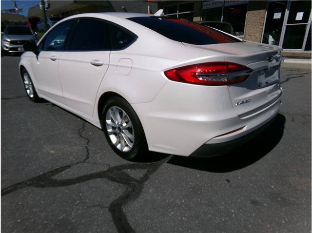 Used 2019 Ford Fusion SE FWD image 13