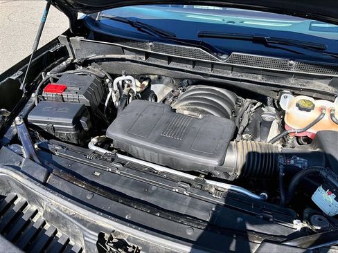 Used 2023 Cadillac Escalade Premium Luxury Platinum image 24