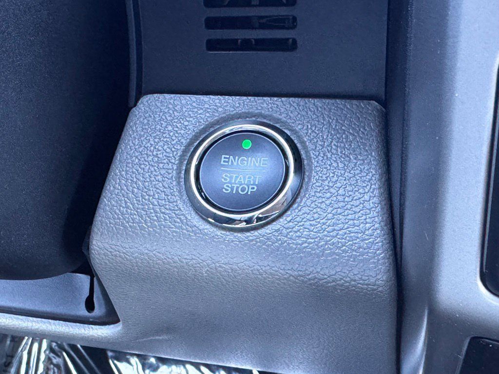 Used 2019 Ford F150 Lariat AWD/4WD image 7