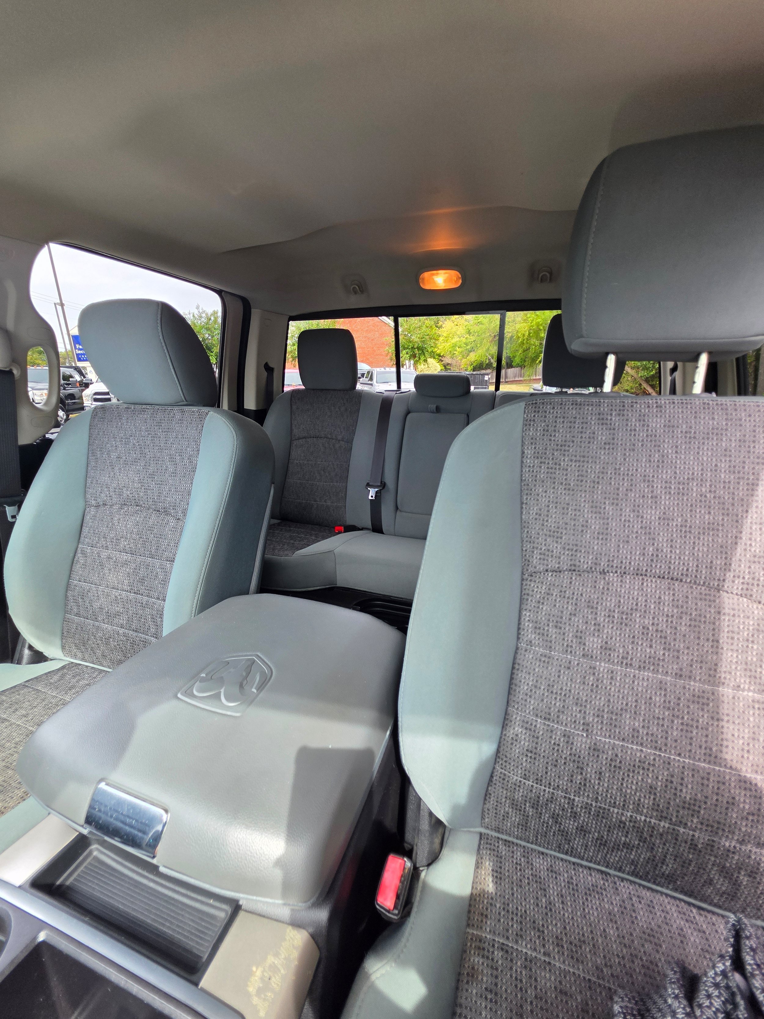 Used 2014 RAM 2500 SLT w/ Luxury Group AWD/4WD image 25