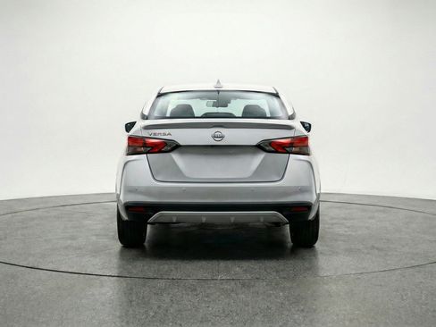 Used 2025 Nissan Versa SV image 7