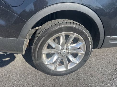 Used 2013 Ford Explorer Limited image 11