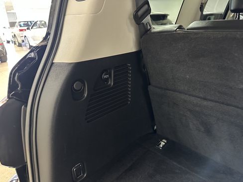 Used 2020 Nissan Armada SL w/ Premium Package image 73