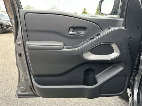 New 2026 Nissan Frontier SV w/ SV Convenience Package image 14
