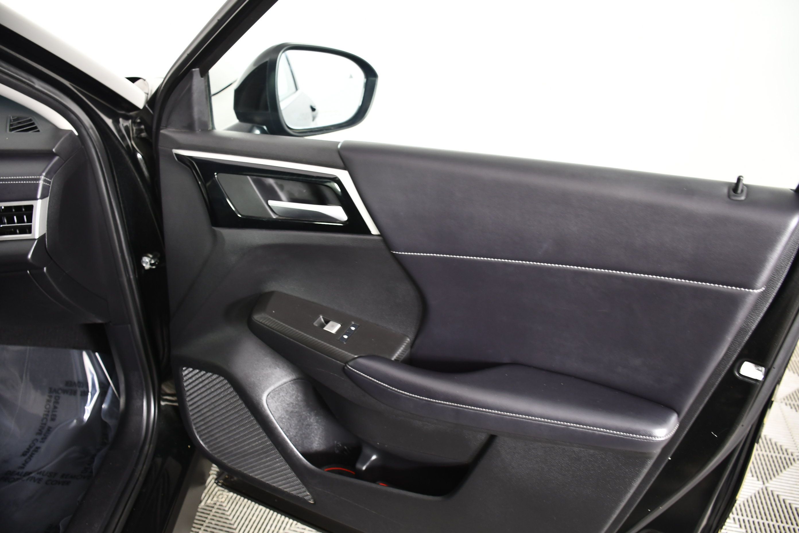 Used 2023 Mitsubishi Outlander SE AWD/4WD image 40
