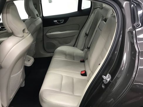 Used 2024 Volvo S60 B5 Core w/ Climate Package image 25