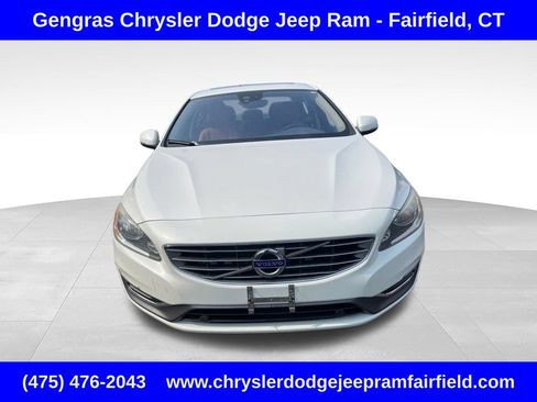 Used 2017 Volvo S60 T5 Inscription AWD/4WD image 2