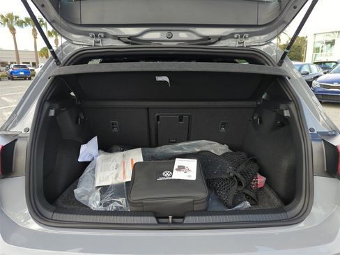 New 2026 Volkswagen GTI SE image 19