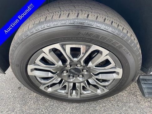 Used 2023 GMC Yukon Denali Ultimate image 28