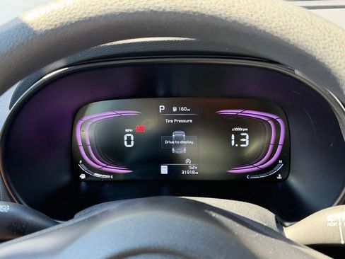 Used 2025 Kia Soul LX w/ LX Technology Package image 38