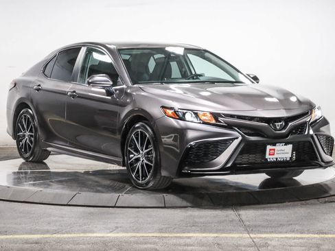 Certified 2023 Toyota Camry SE FWD image 6