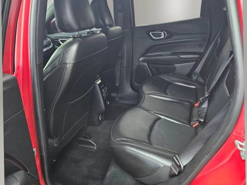 Used 2022 Jeep Compass Limited AWD/4WD image 7