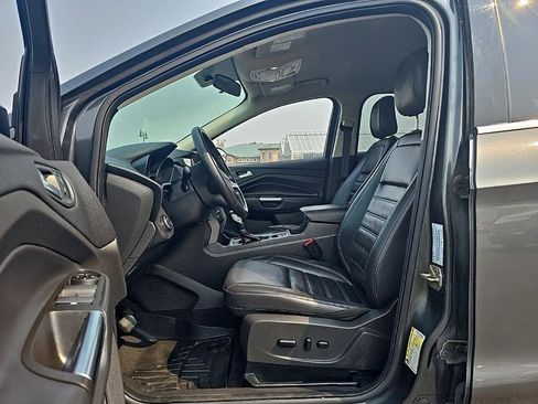 Used 2019 Ford Escape SEL image 10