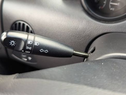 Used 2006 Chevrolet Aveo LS FWD image 26