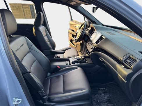 Certified 2023 Honda Ridgeline Black Edition image 19
