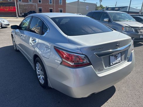 Used 2014 Nissan Altima 2.5 S image 3