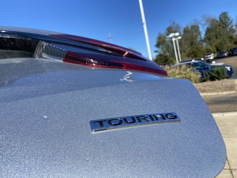 New 2026 Honda Odyssey Touring image 16