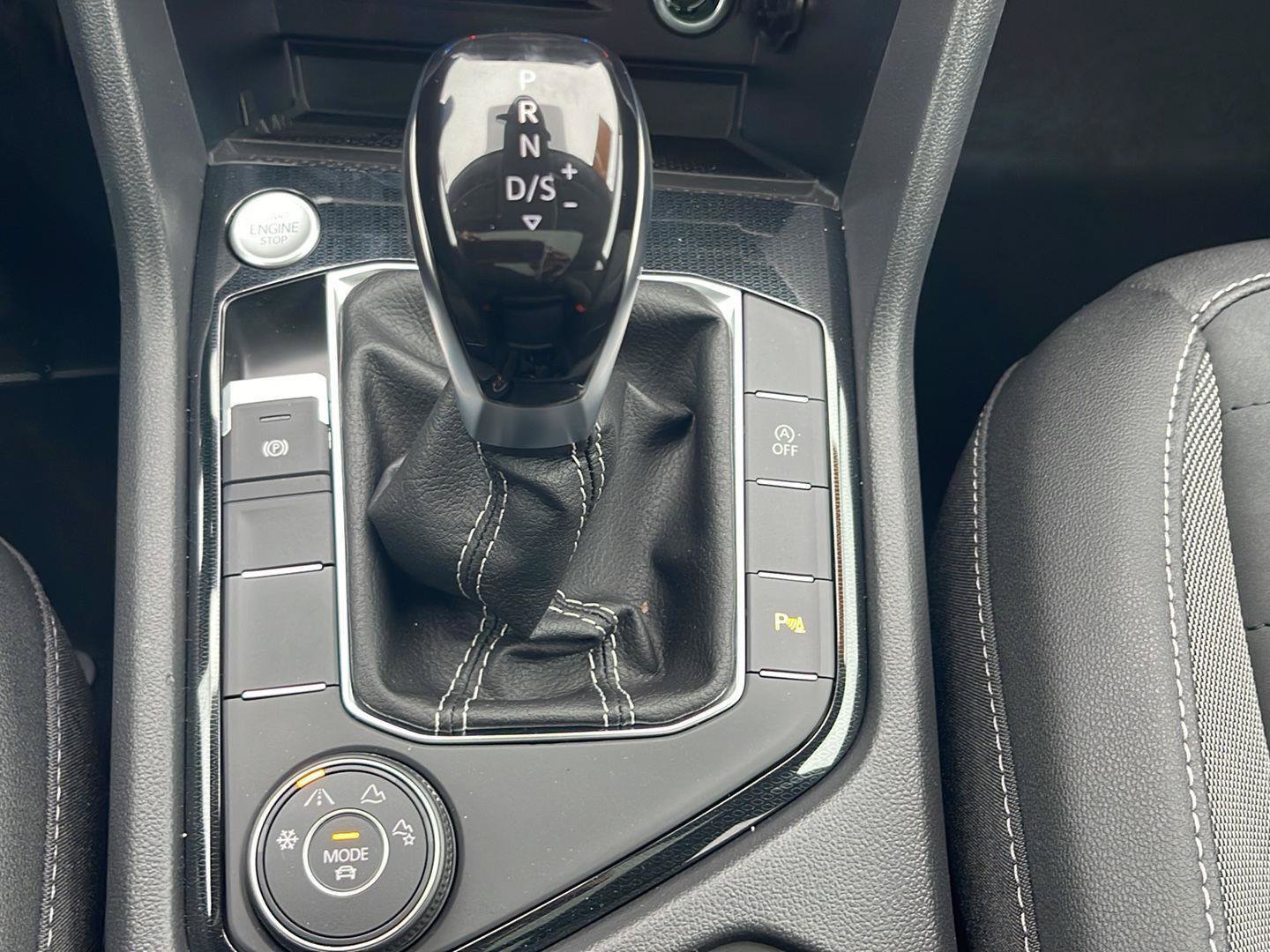 New 2026 Volkswagen Taos SE AWD/4WD image 33