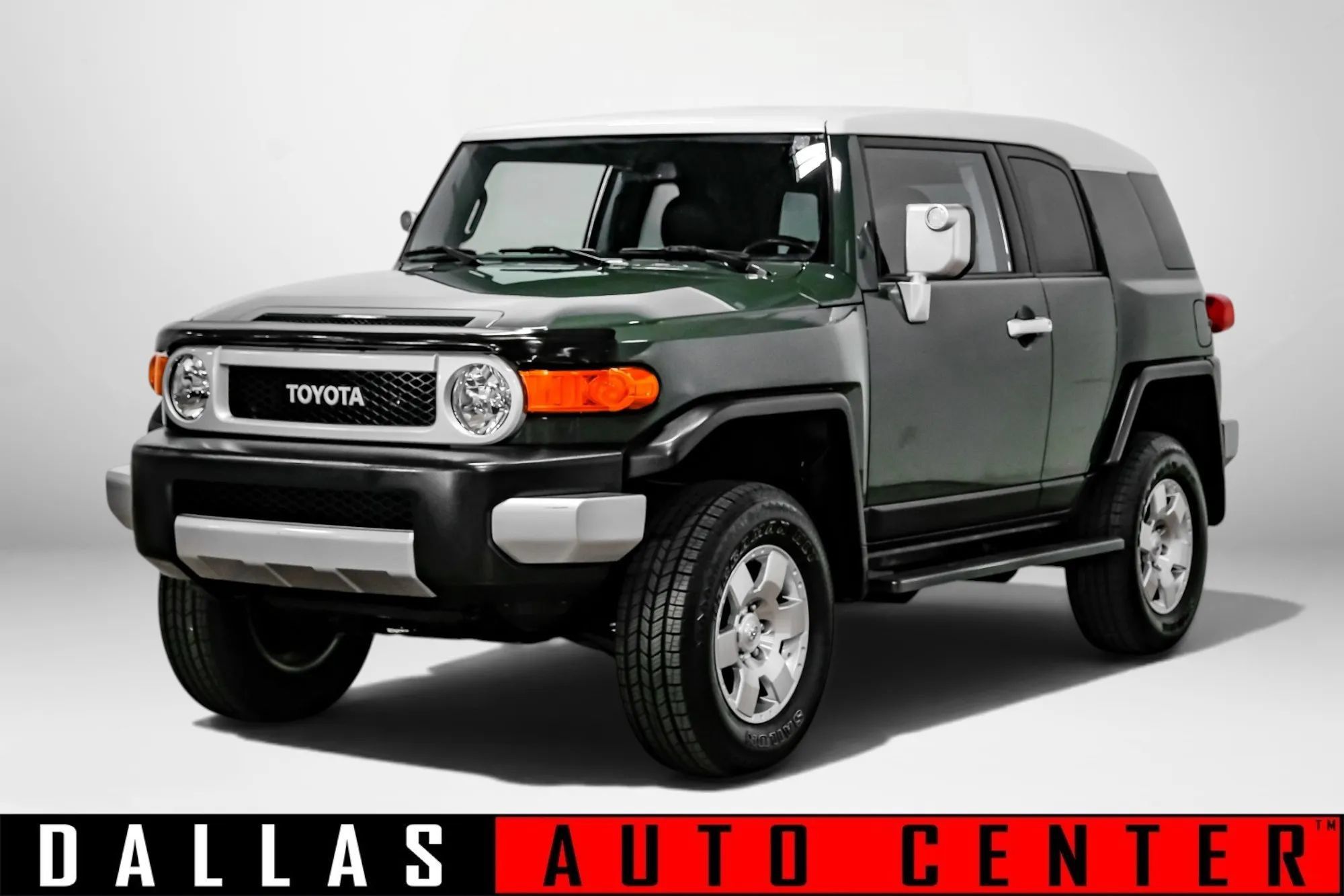Used 2010 Toyota FJ Cruiser 4WD image 3