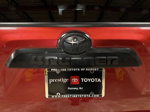 Certified 2020 Toyota 4Runner TRD Off-Road Premium image 27