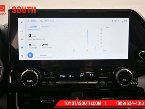 Used 2023 Toyota Highlander Limited w/ Protection Package #3 (TMS) AWD/4WD image 18