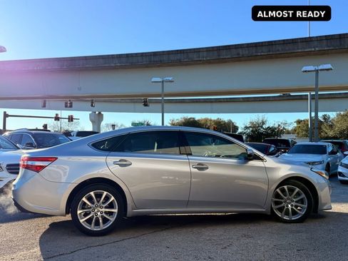 Used 2013 Toyota Avalon XLE Touring image 9